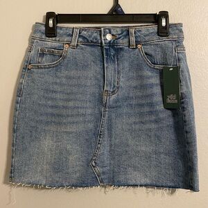 Light Wash Jean Skirt (Size 4)